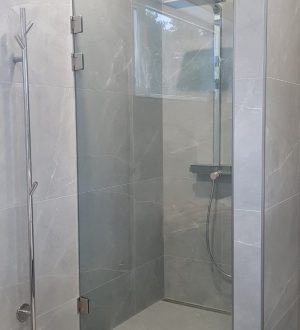 Shower windows 3