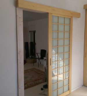 Wardrobes, sliding doors and furniture (33)