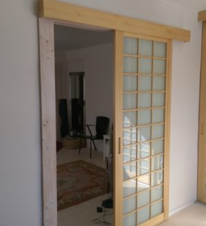 Garderoobid, liuguksed ja mööbel (33)