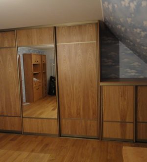 Wardrobes, sliding doors and furniture (8)
